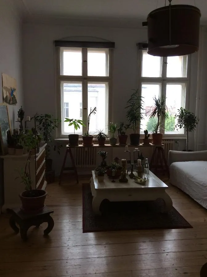 Homestay Heller Grosser Jugendstil Altbau In Berlin Tempelhof
